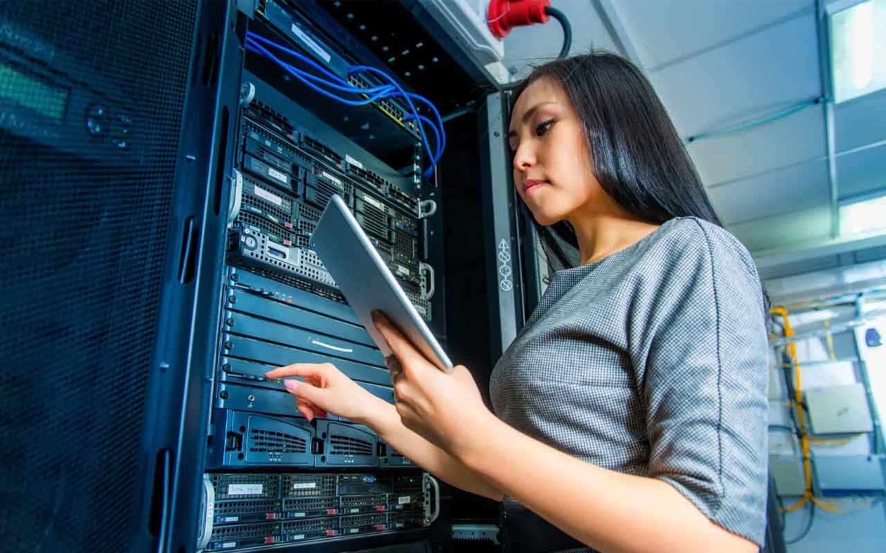 Camius cctv tech checking nvr recorders medium