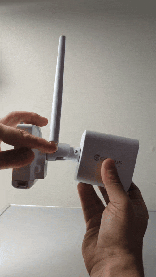 Camius 4K wireless security camera with a full range of motion, so you can swivel it to the desired angle. 